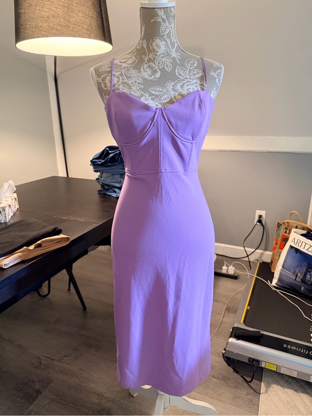 Zara Lavender Spaghetti-Strap Midi Dress - Elegant Sweetheart Neck